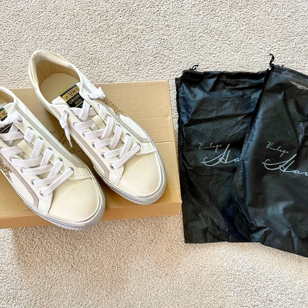 Vintage Havana White and Gold Star Sneakers - Picture 14 of 16